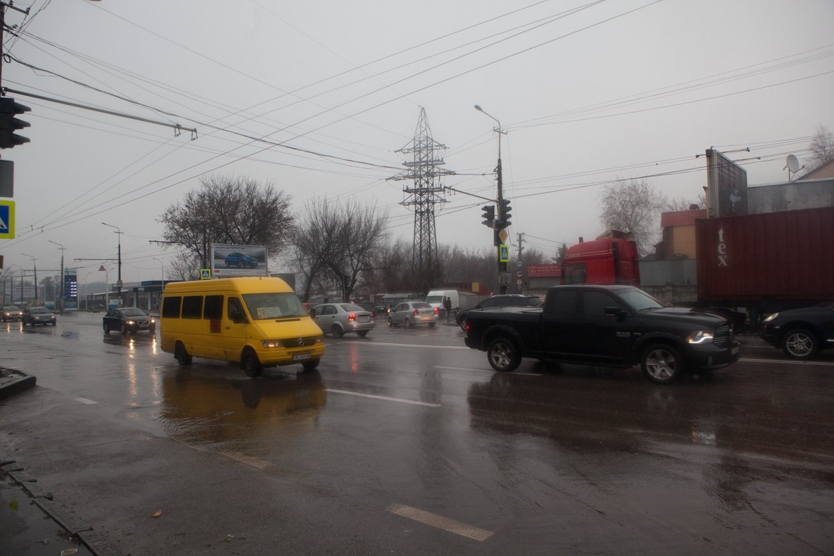 На работу жителям Днепра пришлось добираться дольше обычного сегодня