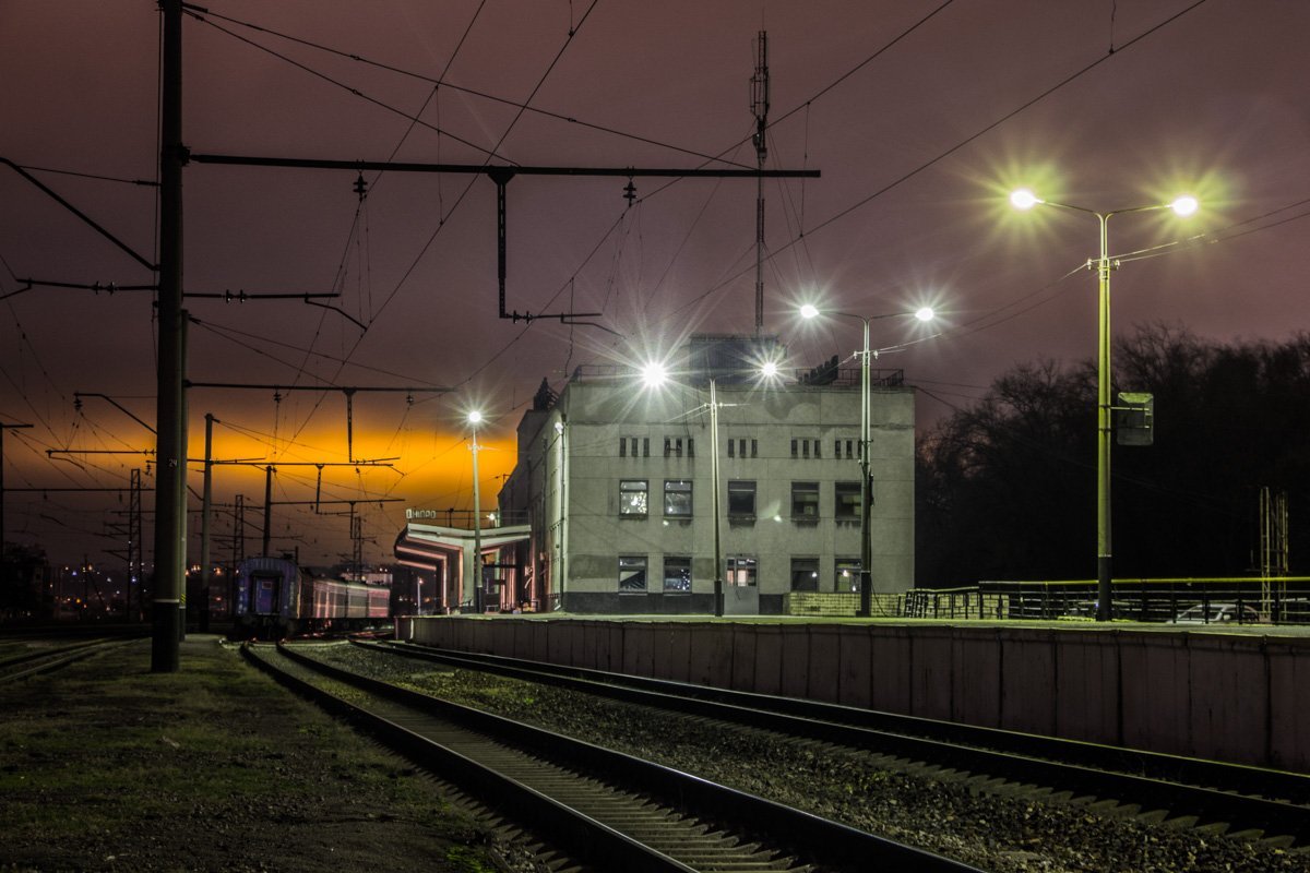 Вокзал "Южный" открыли 1 июля 1975 года