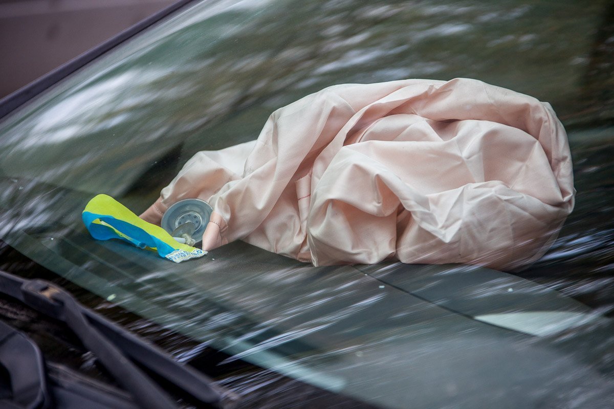 От удара сработали подушки безопасности, водитель Toyota не пострадал От удара сработали подушки безопасности, водитель Toyota не пострадал