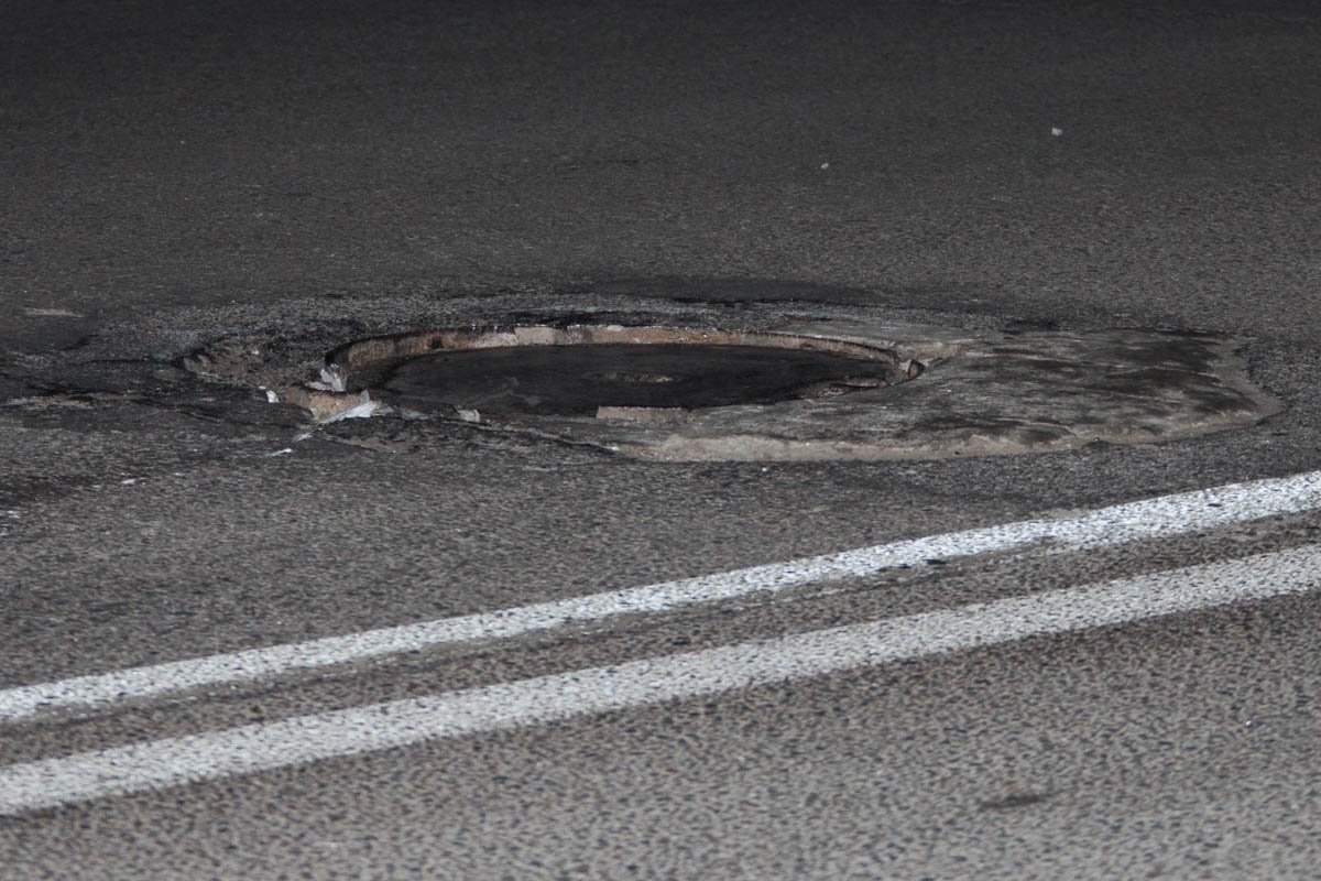 Злополучный канализационный люк Злополучный канализационный люк