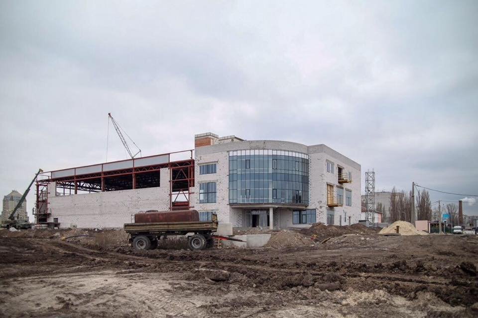 Строительство спорткомплекса началось в конце 2016-го Строительство спорткомплекса началось в конце 2016-го
