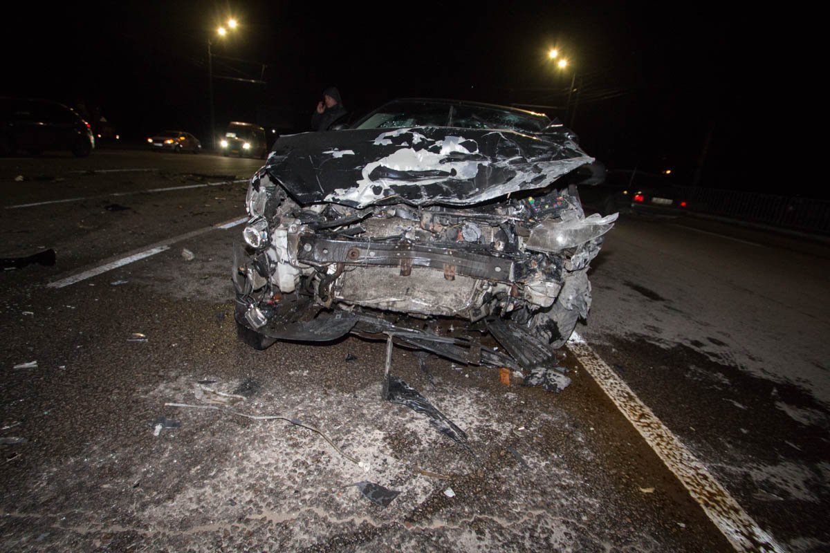 Повреждения автомобиля Mitsubishi 