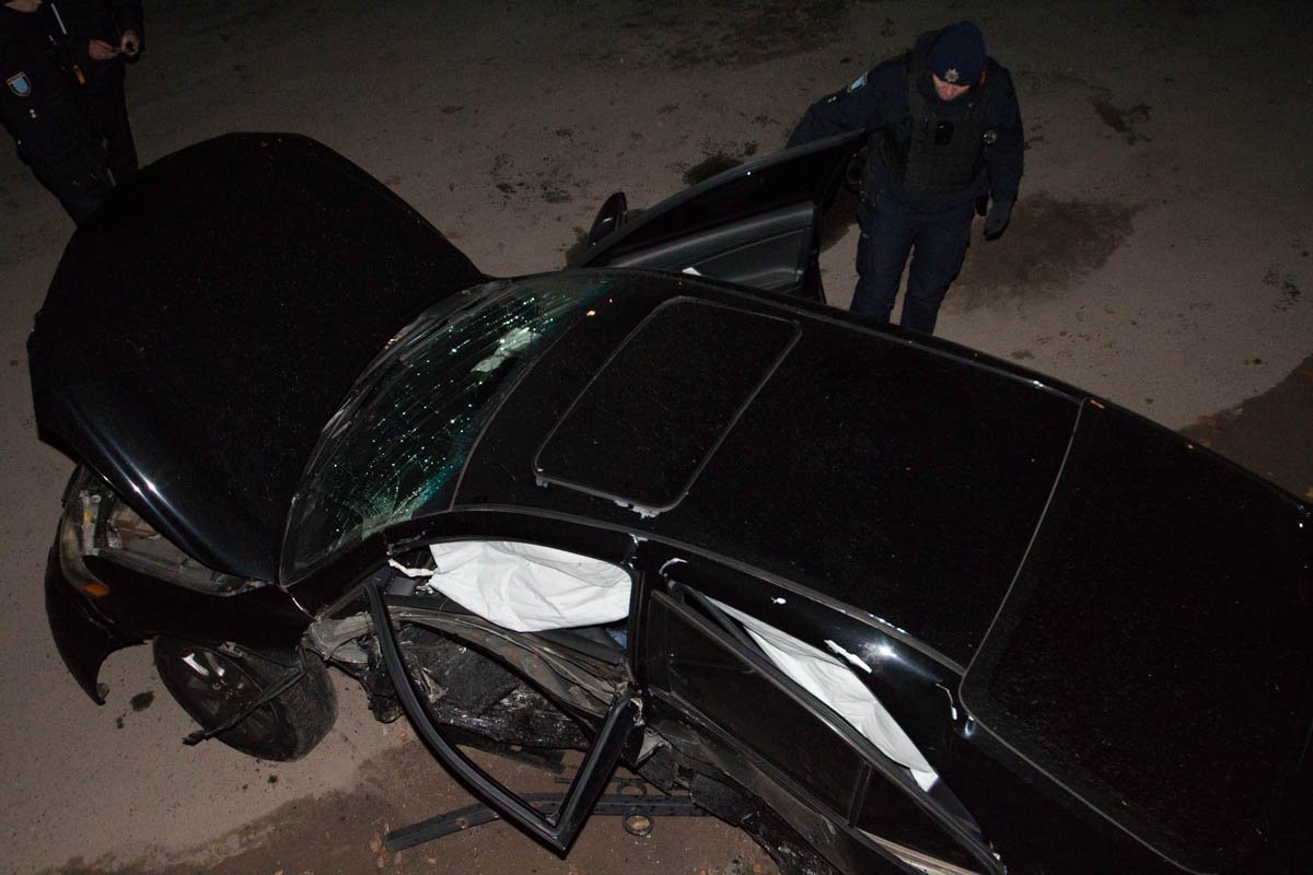 Водитель Toyota остался жив - его госпитализировали