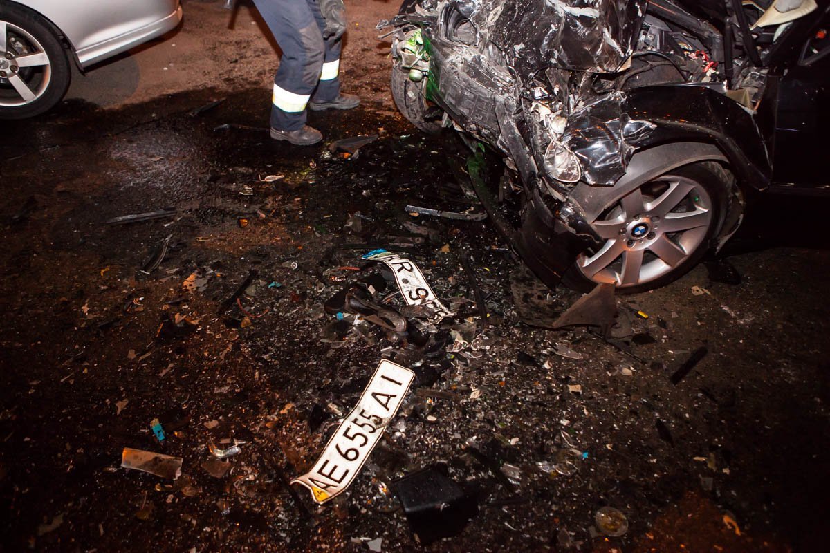 От передней части остались только номера