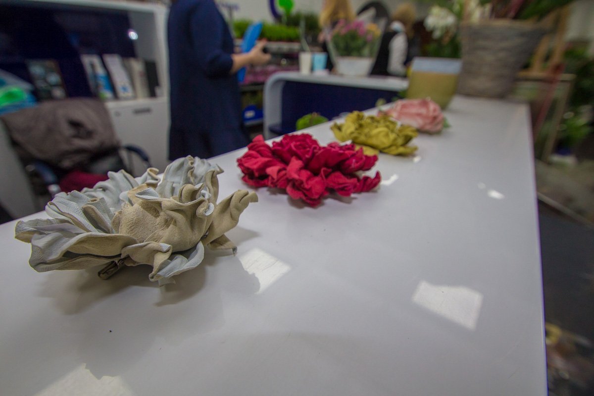 Среди безделушек можно найти предметы ручной работы Среди безделушек можно найти предметы ручной работы