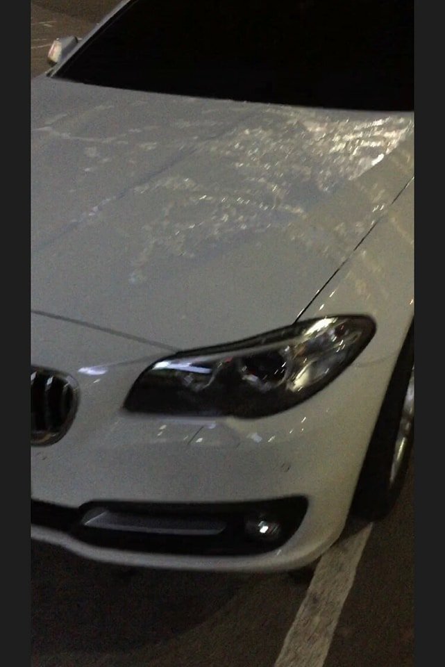 На автомобиле слезла краска На автомобиле слезла краска