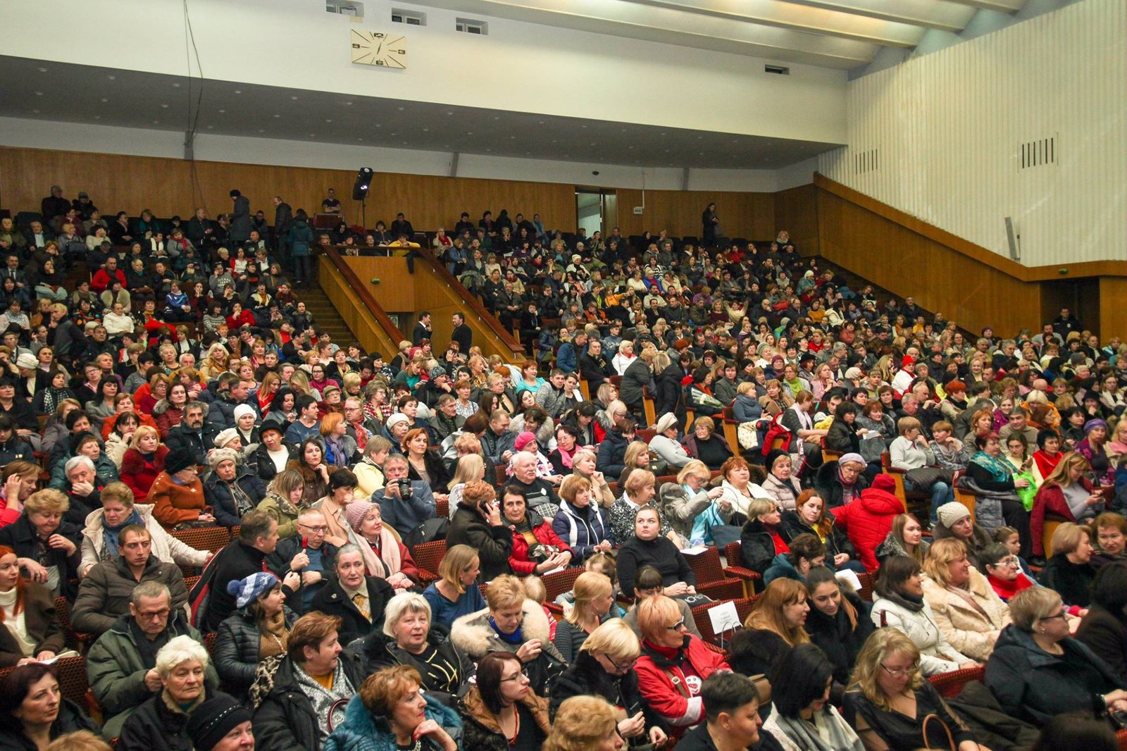 Тысячный зал ДнепрОГА был заполнен до отказа Тысячный зал ДнепрОГА был заполнен до отказа