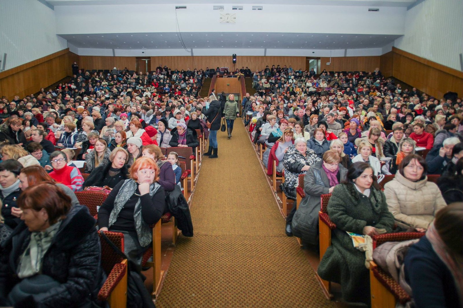 В Днепре Ада Роговцева собрала полный аншлаг В Днепре Ада Роговцева собрала полный аншлаг