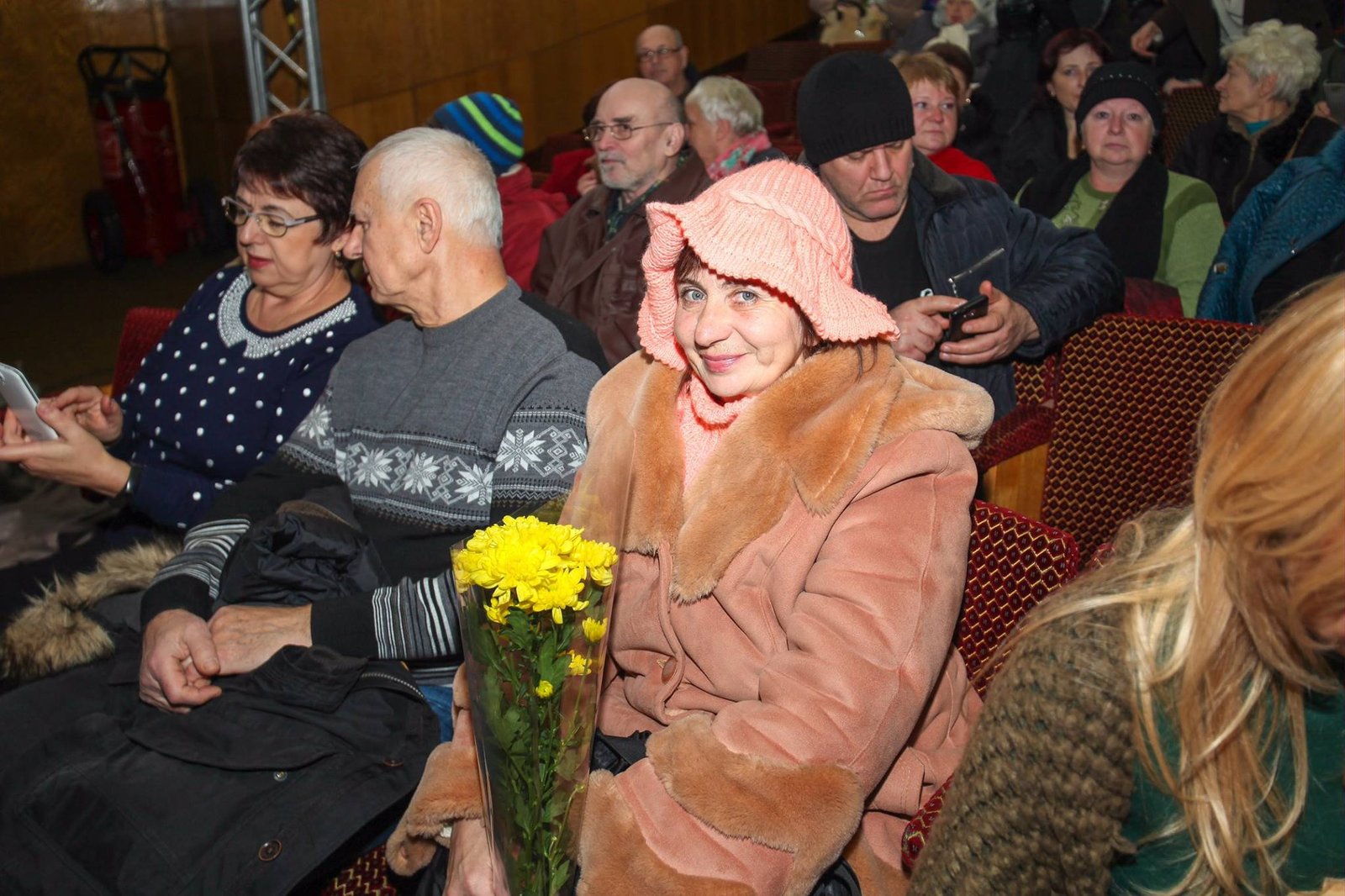 Атмосфера вечера была по-настоящему уютной Атмосфера вечера была по-настоящему уютной