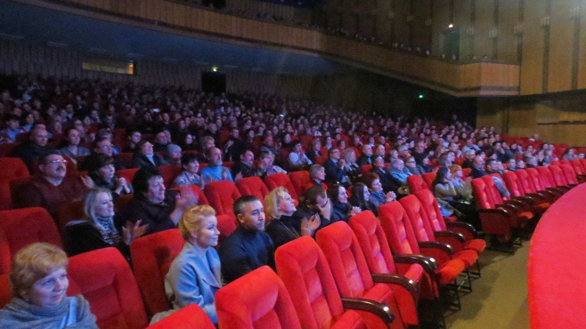 Народные голоса Украины собрали зал своих почитателей Народные голоса Украины собрали зал своих почитателей