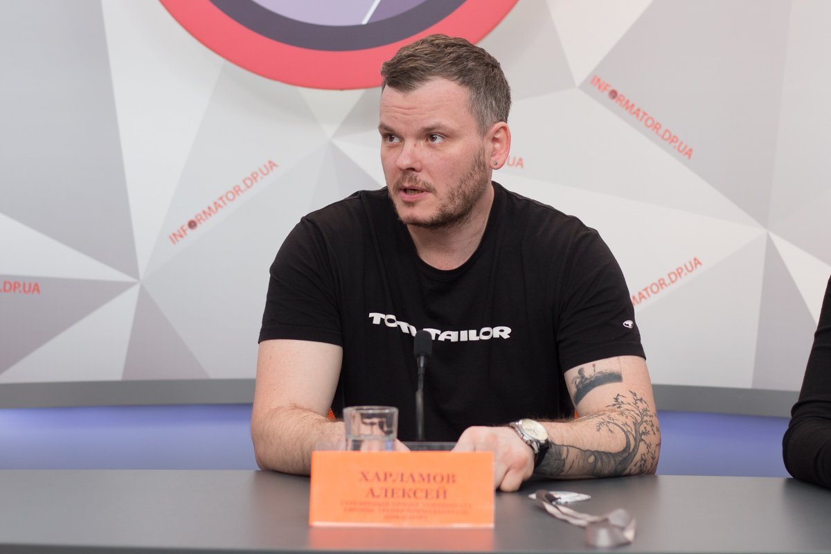 Мы надеемся,что сможем представить Украину и наш город на очень высоком уровне Мы надеемся,что сможем представить Украину и наш город на очень высоком уровне