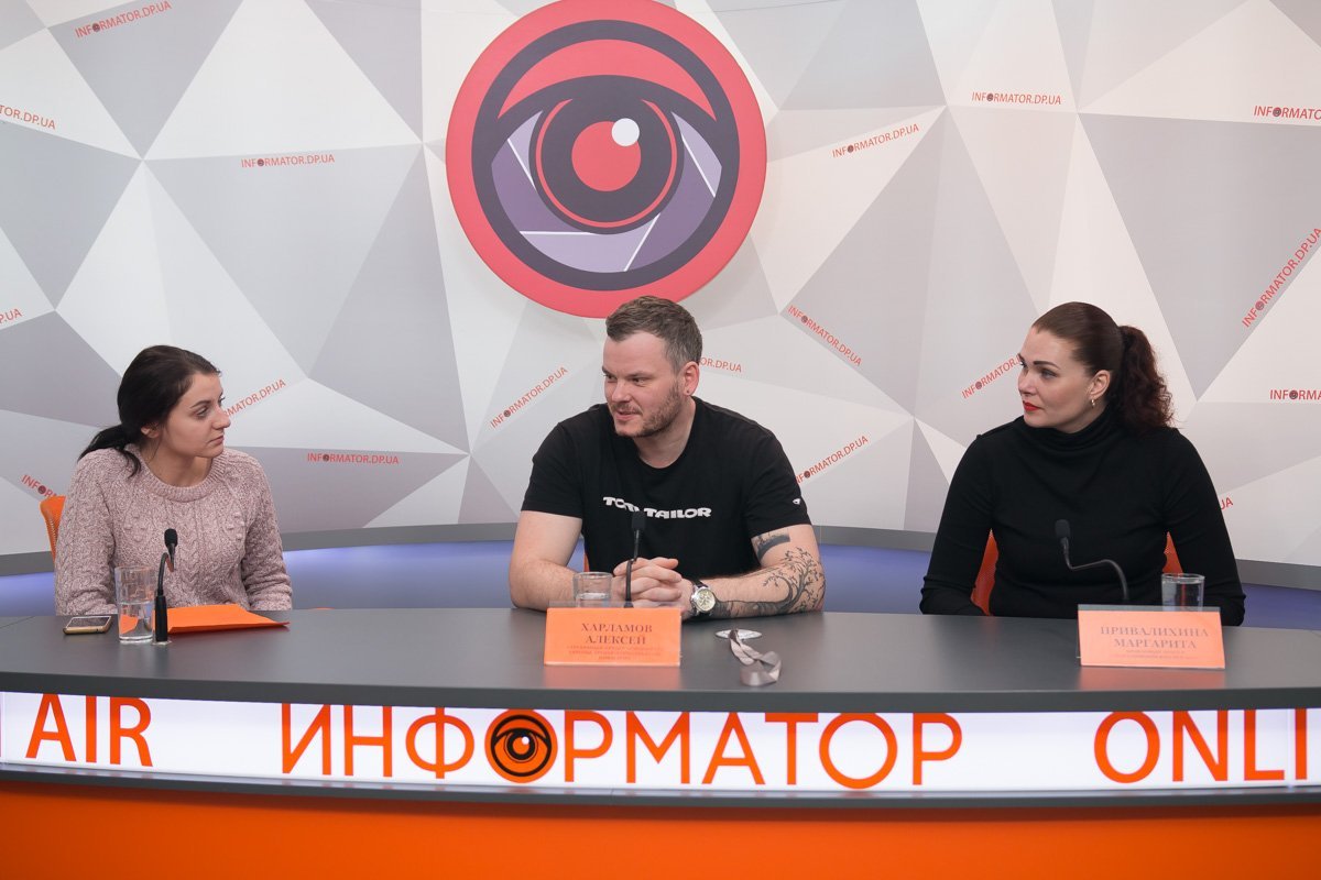 Алексей и Маргарита поделились достижениями Паралимпийских сборных по волейболу сидя Алексей и Маргарита поделились достижениями Паралимпийских сборных по волейболу сидя