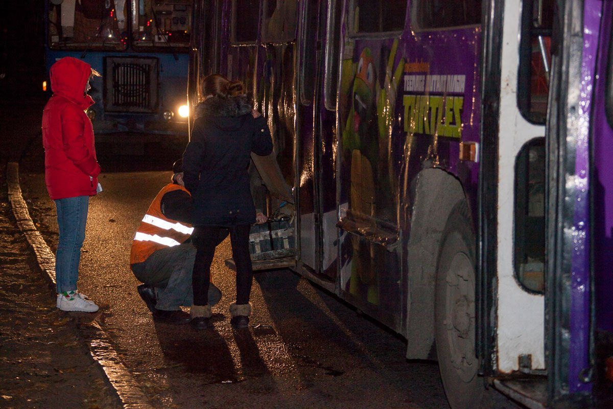 На проспекте Гагарина загорелся троллейбус 4