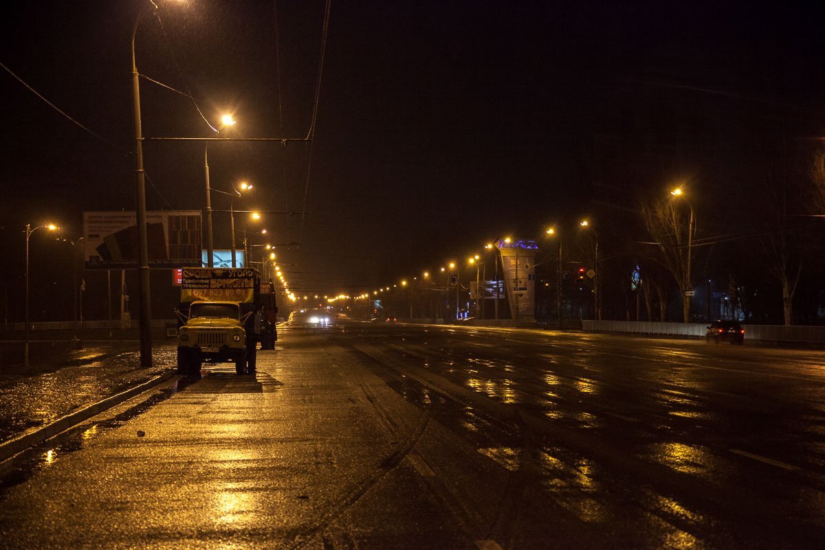 Ночной дождь со снегом стал причиной утреннего гололеда