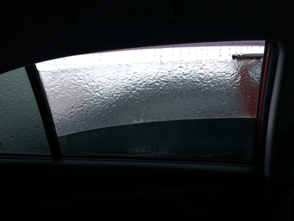 Ледяная корка - вид изнутри авто