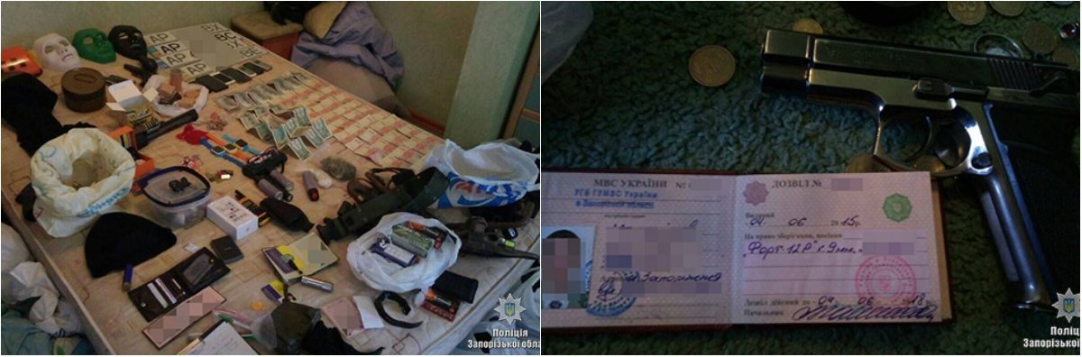 При обыске у членов преступной группировки обнаружили поддельные удостоверения , оружие и форму полицейских При обыске у членов преступной группировки обнаружили поддельные удостоверения , оружие и форму полицейских