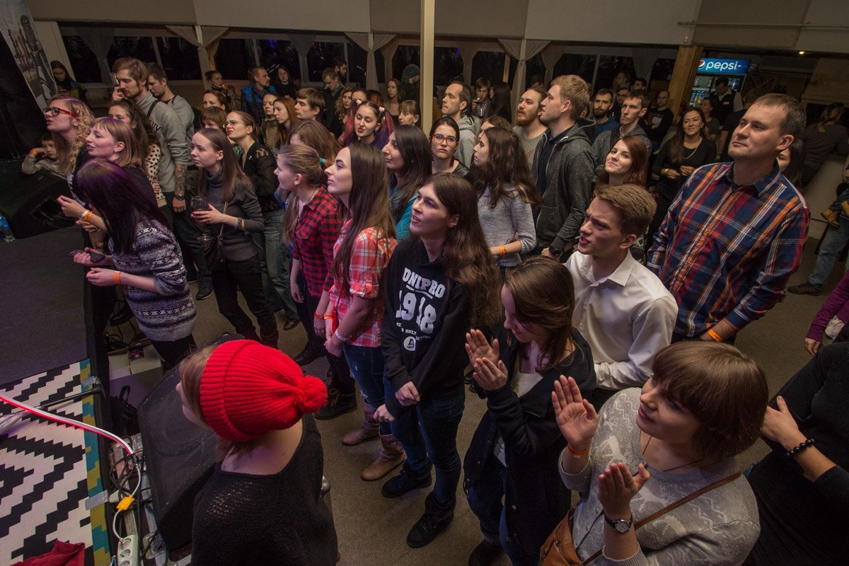 Восторженная публика поддержала любимую группу