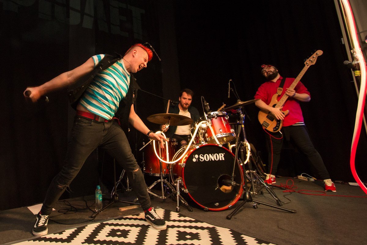 Эмоции на сцене зашкаливали