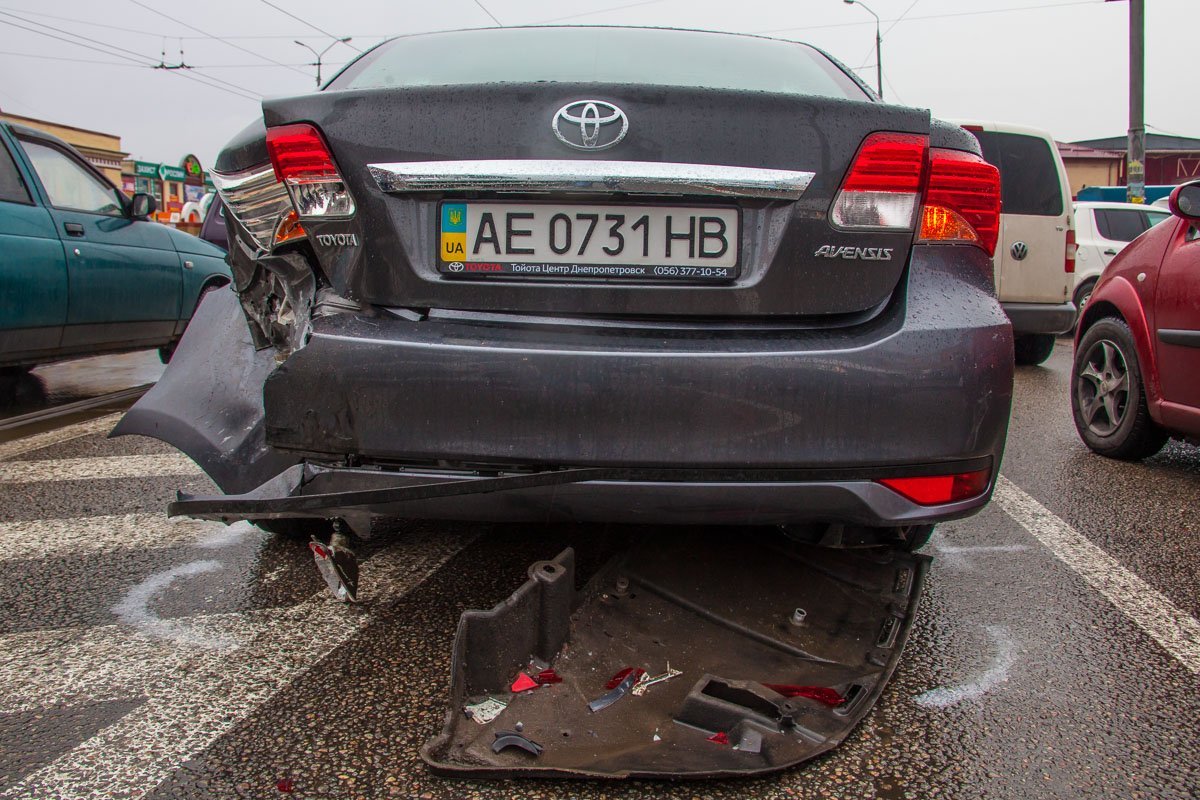 Повреждения Toyota Повреждения Toyota