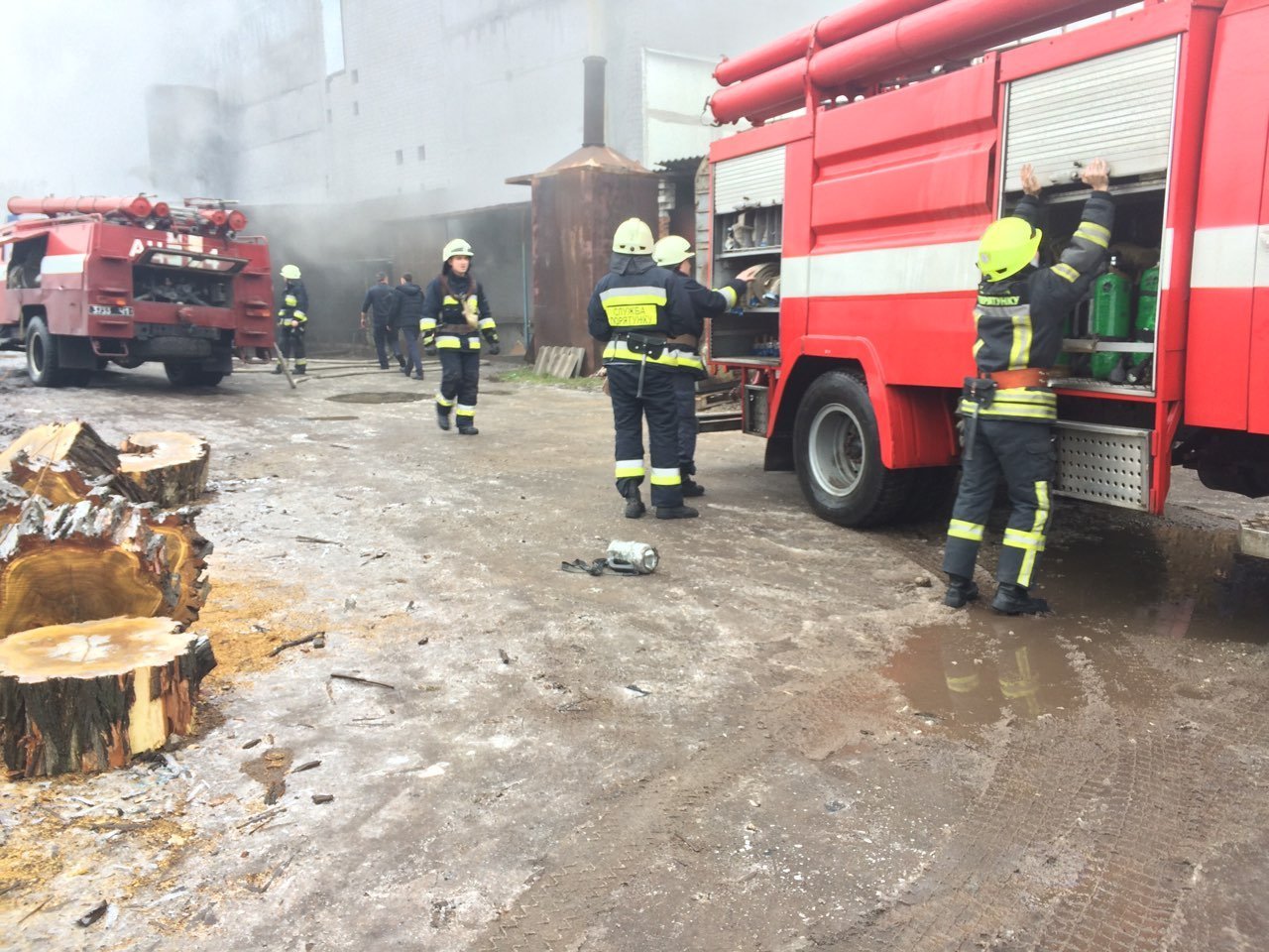 К тушению привлекли две единицы техники К тушению привлекли две единицы техники