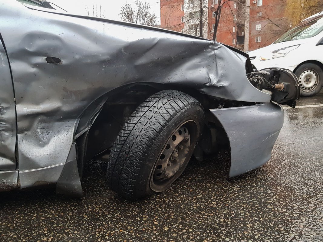 На месте происшествия образовалась пробка На месте происшествия образовалась пробка