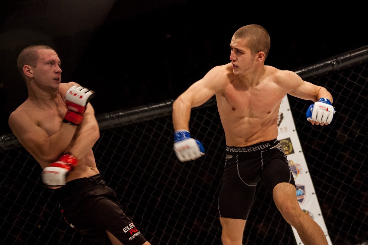 Каждый промах забирает у бойцов больше сил, чем попадание в цель