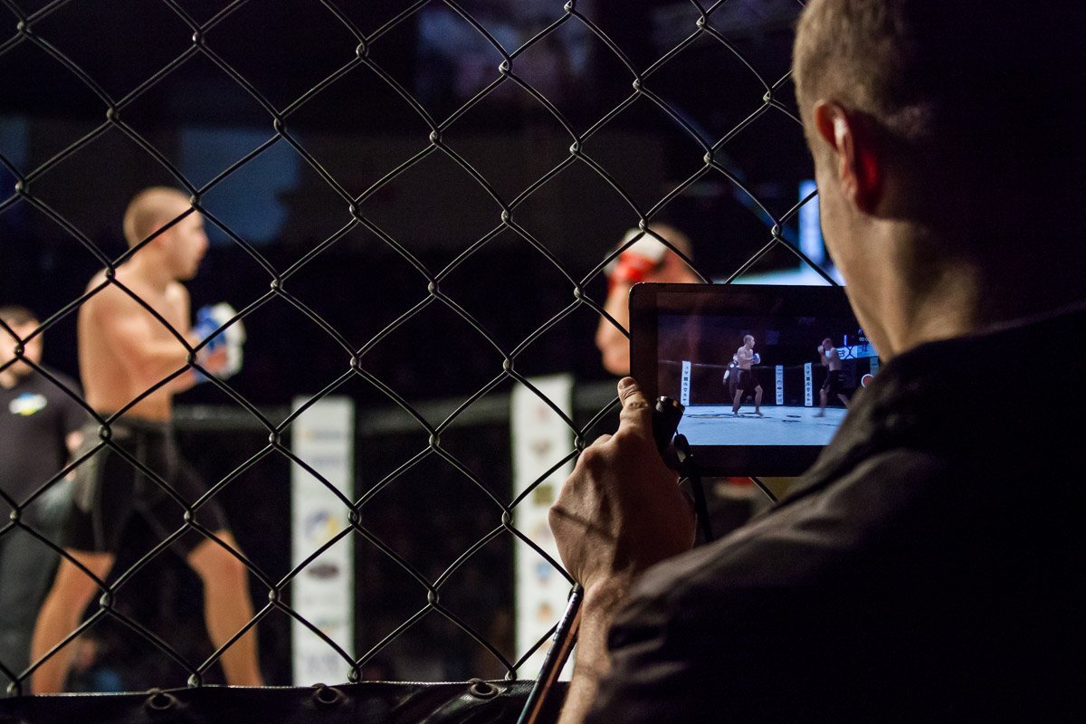 Для дальнейшего анализа выступления бойцов их бои необходимо записать на видео