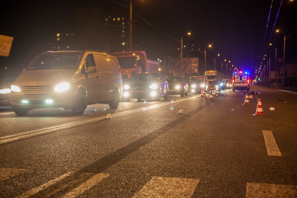 Водителя остановили очевидцы Водителя остановили очевидцы