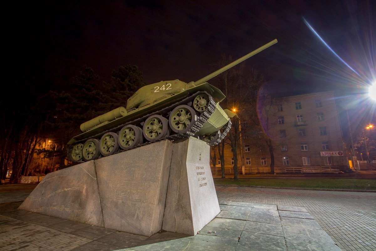 Танк Т-34 принимал участие в самых жарких боях за Днепр Танк Т-34 принимал участие в самых жарких боях за Днепр