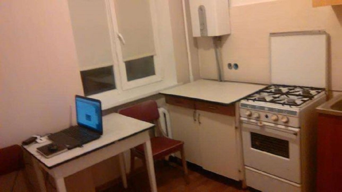 Возможно, ноутбук также входит в стоимость аренды