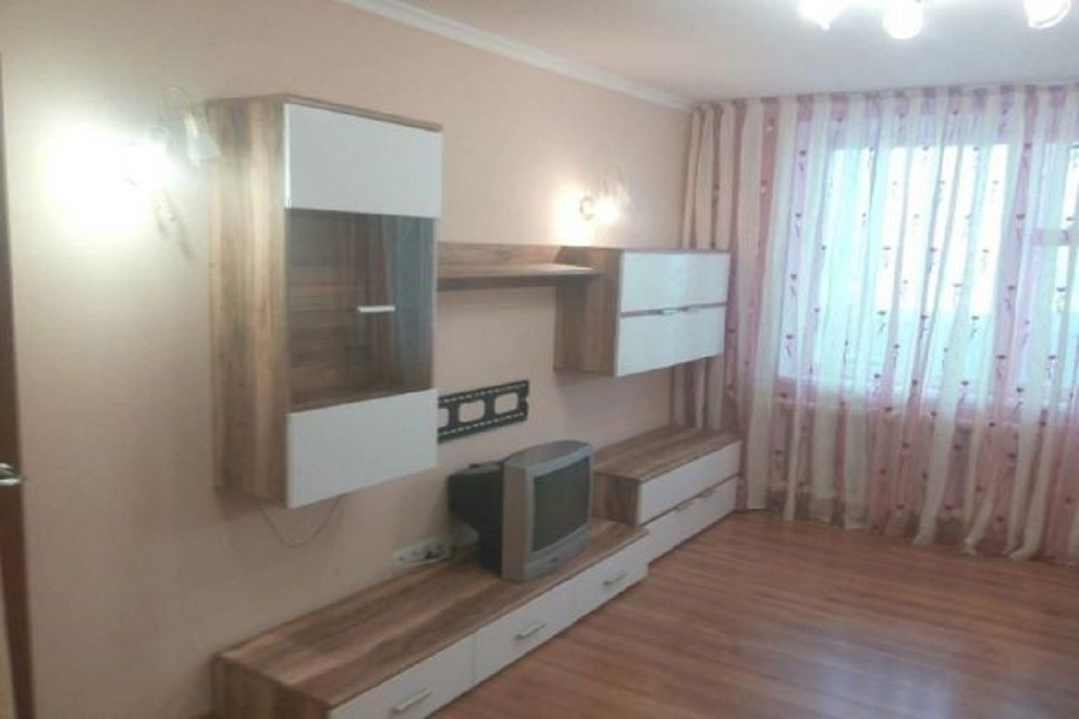 Гостиная выглядит очень светлой