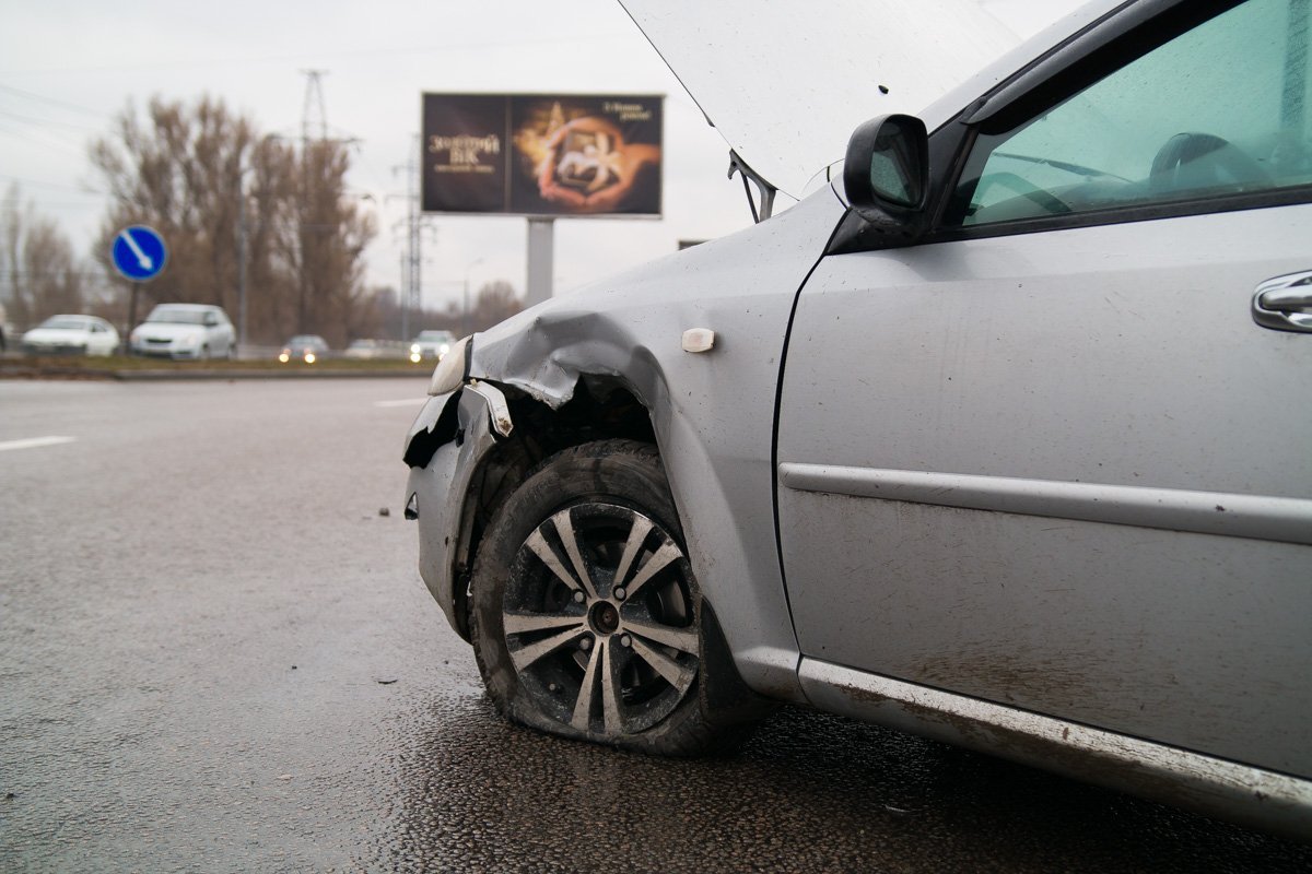 Дорога очень скользкая, будьте осторожны! Дорога очень скользкая, будьте осторожны!