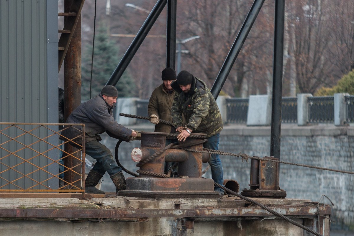 Сами рабочие ничего не комментируют