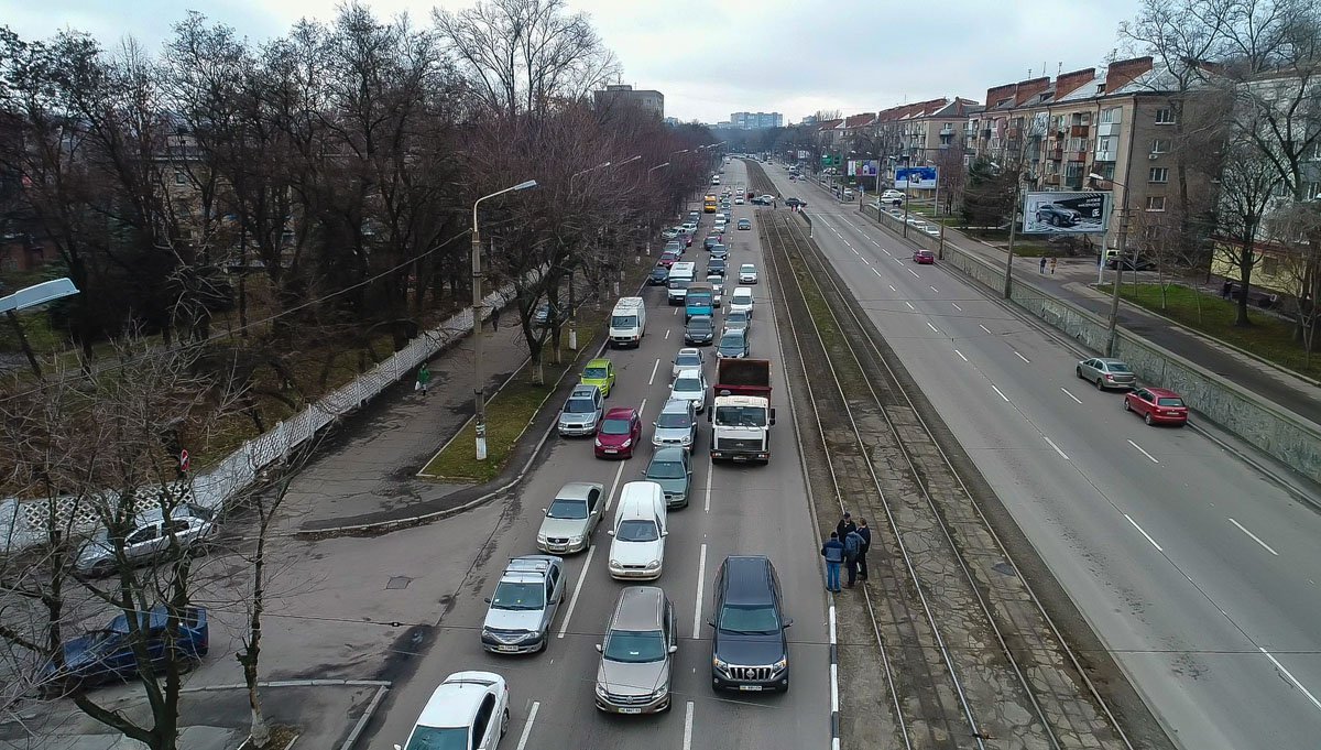 В районе места ДТП образовалась тянучка В районе места ДТП образовалась тянучка