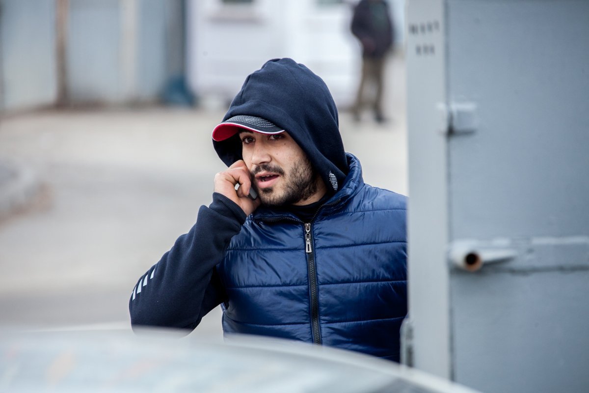 Задержали одного из "сотрудников" незаконной баржи Задержали одного из "сотрудников" незаконной баржи