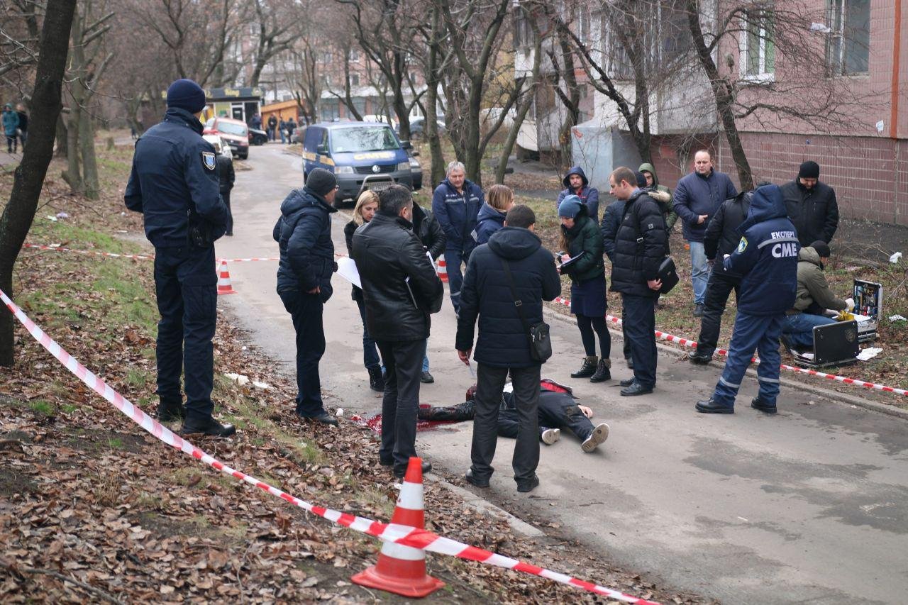 В Днепре на Тополе мужчину убили выстрелом в голову 3