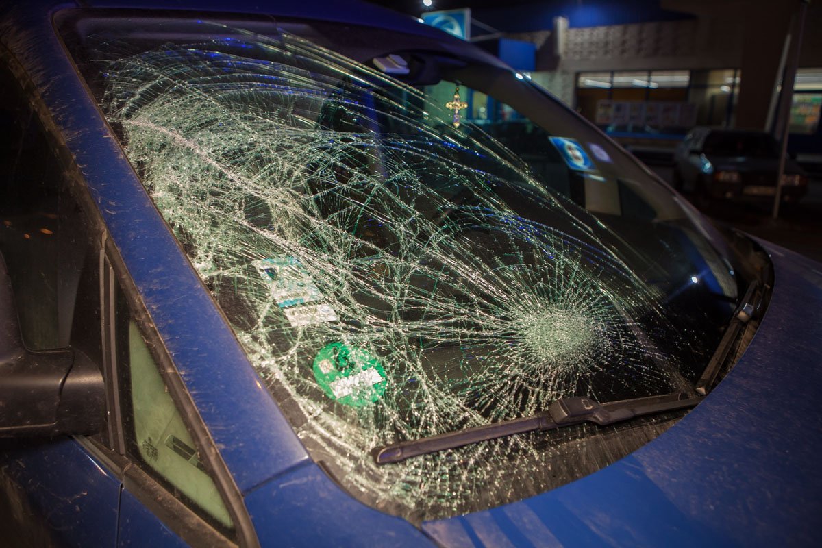 На улице Маршала Малиновского на пешеходном переходе водитель Volkswagen сбил мужчину На улице Маршала Малиновского на пешеходном переходе водитель Volkswagen сбил мужчину