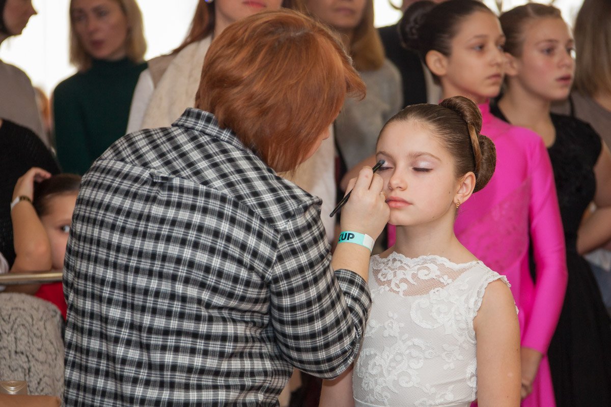 Родители помогают участникам подготовиться