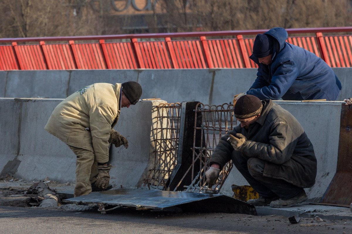 Даже некогда выйти на нормальный перекур Даже некогда выйти на нормальный перекур