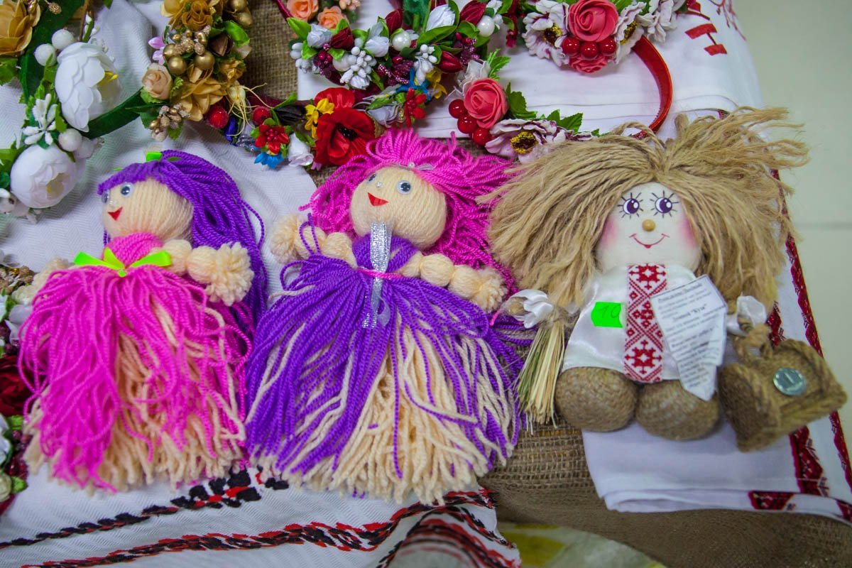 Каждая игрушка - душа мастера