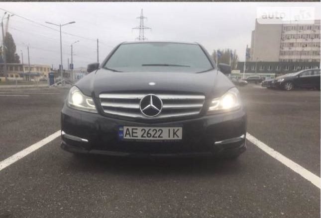 Авто угнали с охраняемой стоянки Авто угнали с охраняемой стоянки