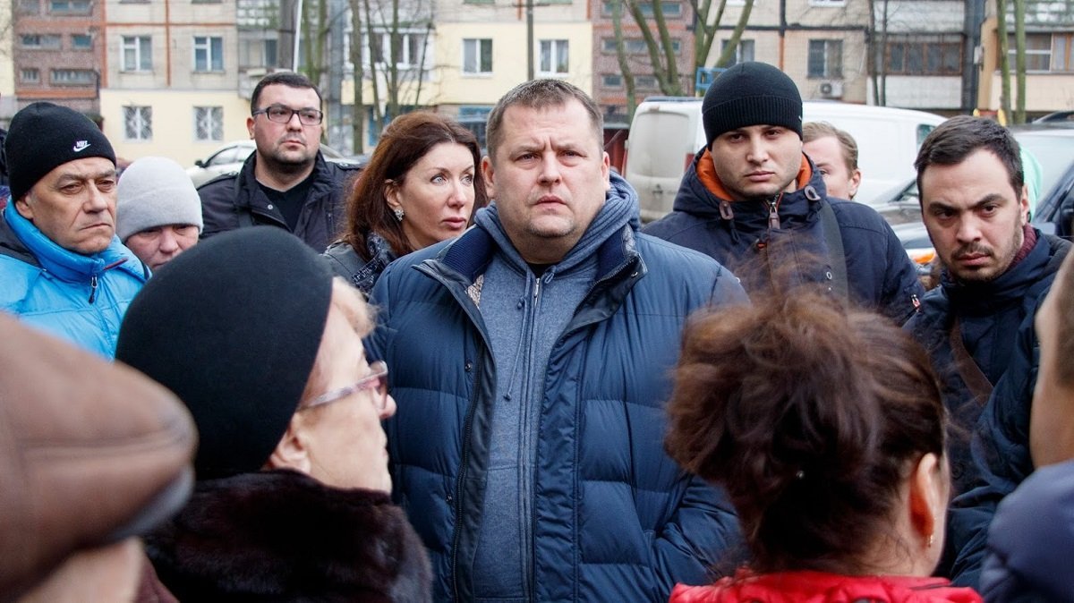 Борис Филатов рассказал, как обустроят дворы и дороги на ж/м Тополь-2 и 3 3