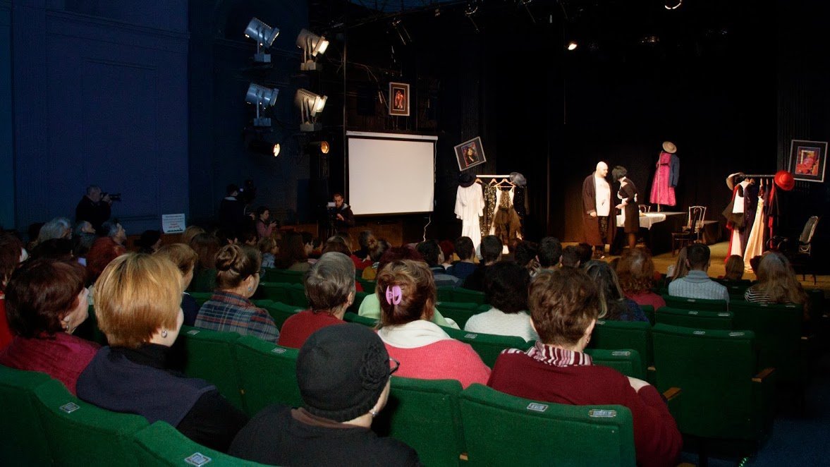 В Днепре начался фестиваль моно- и камерных спектаклей "Виват, актер!" 1