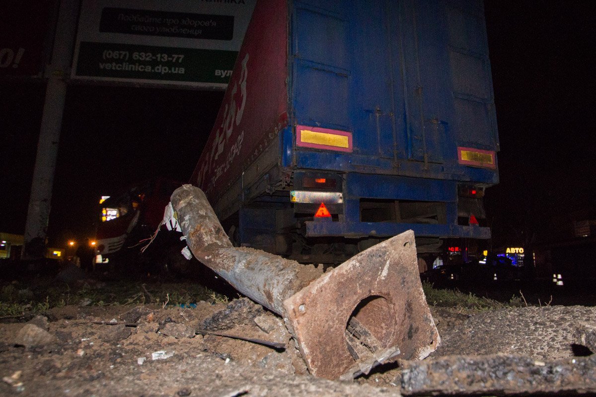 Водитель фуры от медицинской помощи отказался