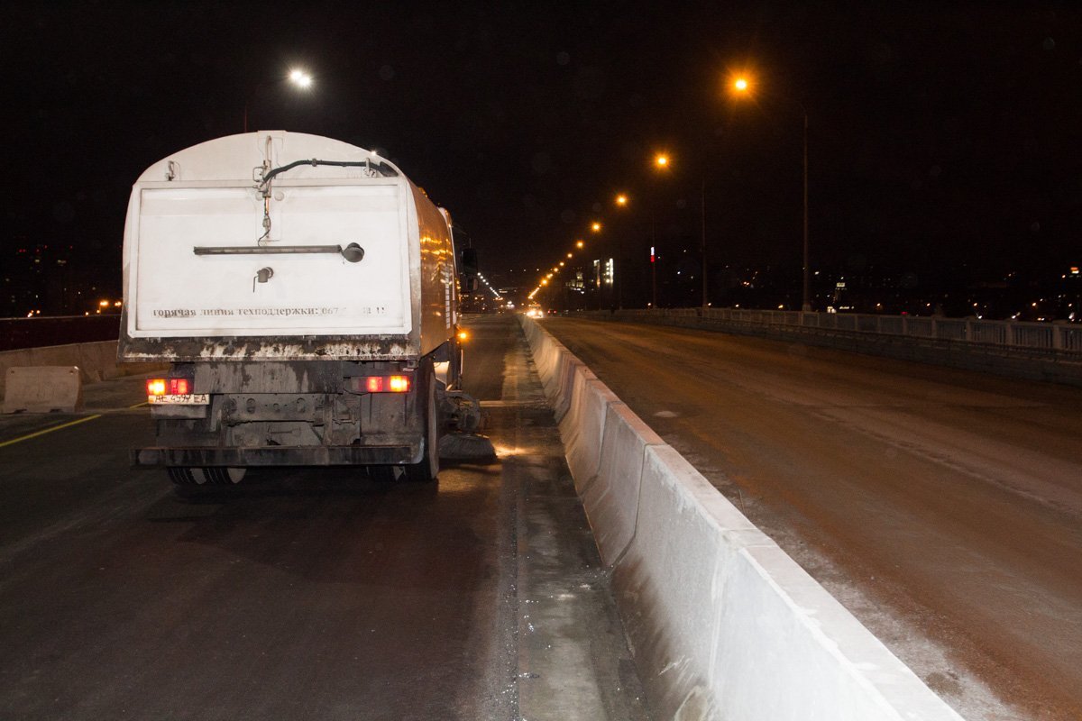 Работники коммунальных служб заканчивают подготовку к долгожданному открытию Работники коммунальных служб заканчивают подготовку к долгожданному открытию