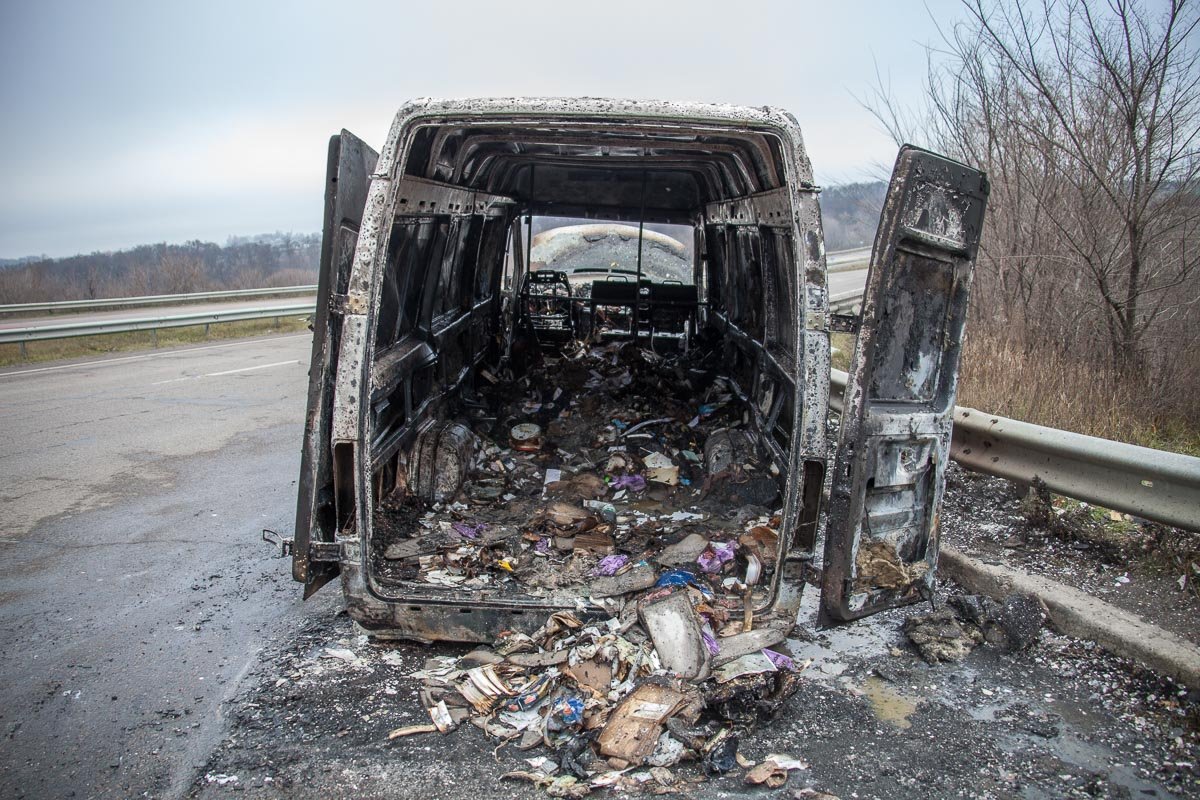 На место происшествия немедленно приехали спасатели На место происшествия немедленно приехали спасатели