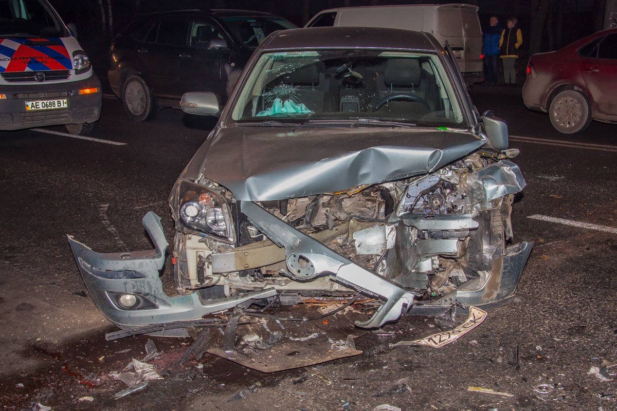 Повреждения Toyota Повреждения Toyota