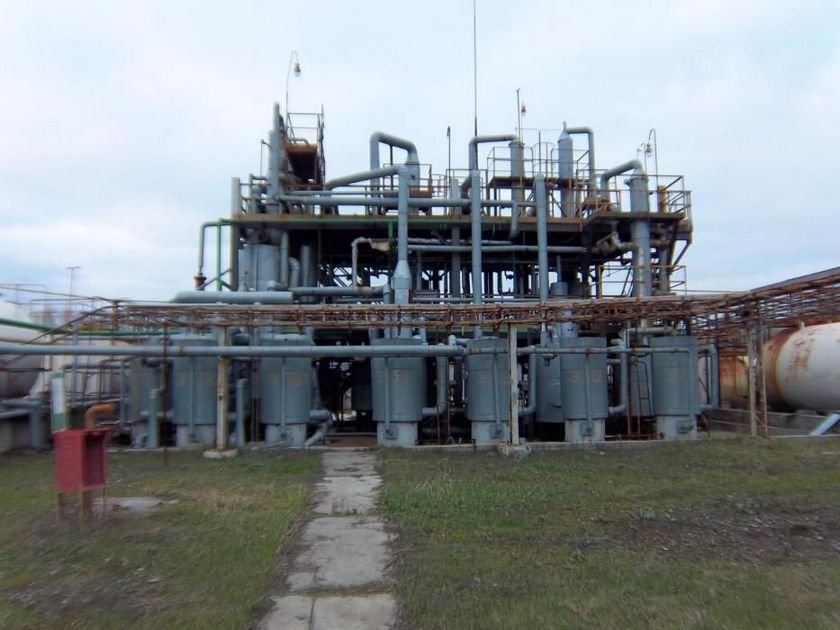 А у вас есть свой нефтеперерабатывающий завод? А у вас есть свой нефтеперерабатывающий завод?