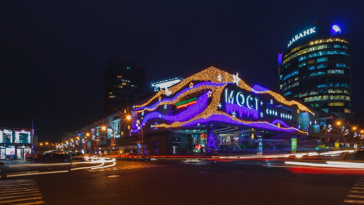 Вот так торговый центр выглядит, когда работает Вот так торговый центр выглядит, когда работает