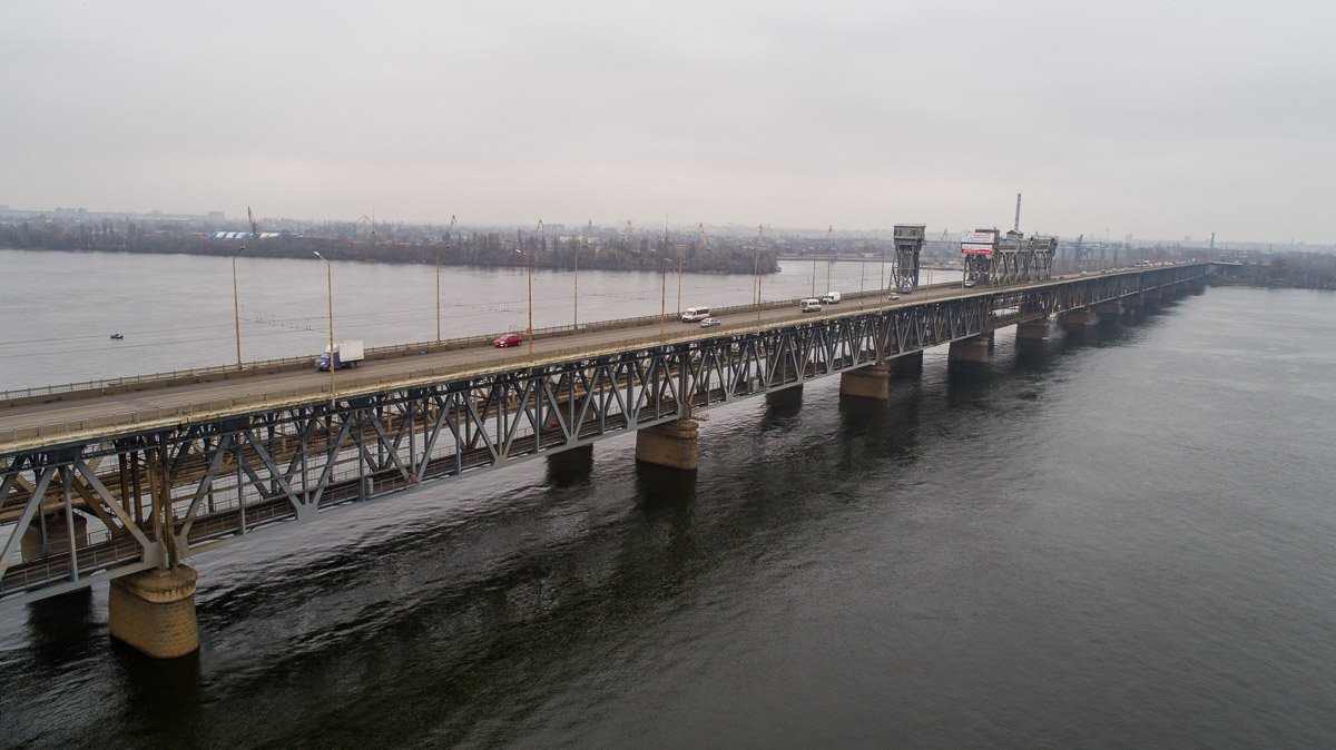 Движение в городе распространилось равномерно Движение в городе распространилось равномерно